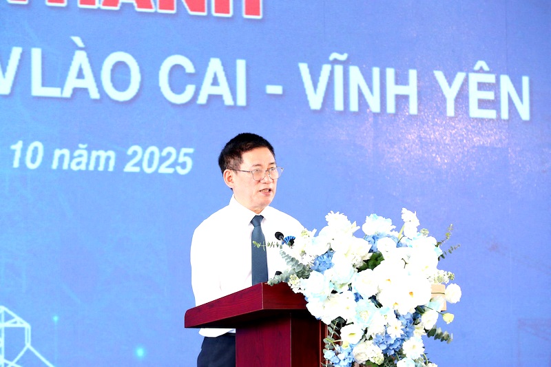 Khánh thành đường dây 500kV Lào Cai - Vĩnh Yên trước tiến độ phê duyệt gần 8 tháng - Ảnh 1.