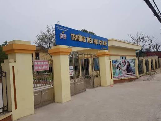 Phát hiện thịt ôi, trứng hỏng trong bữa ăn bán trú ở một Trường Tiểu học - Ảnh 1.