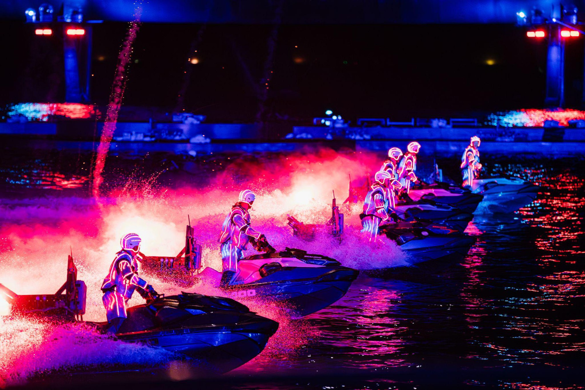 Nhà sản xuất nước Úc mang đến phiên bản show tốt nhất thế giới tại Phú Quốc- Ảnh 2. Nhà sản xuất nước Úc mang đến phiên bản show tốt nhất thế giới tại Phú Quốc- Ảnh 2.