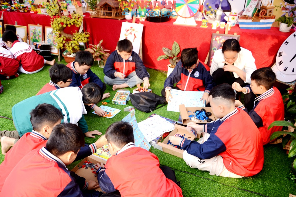 Sôi động Ngày hội STEM – Robotics học sinh phường Cam Đường - Ảnh 15.