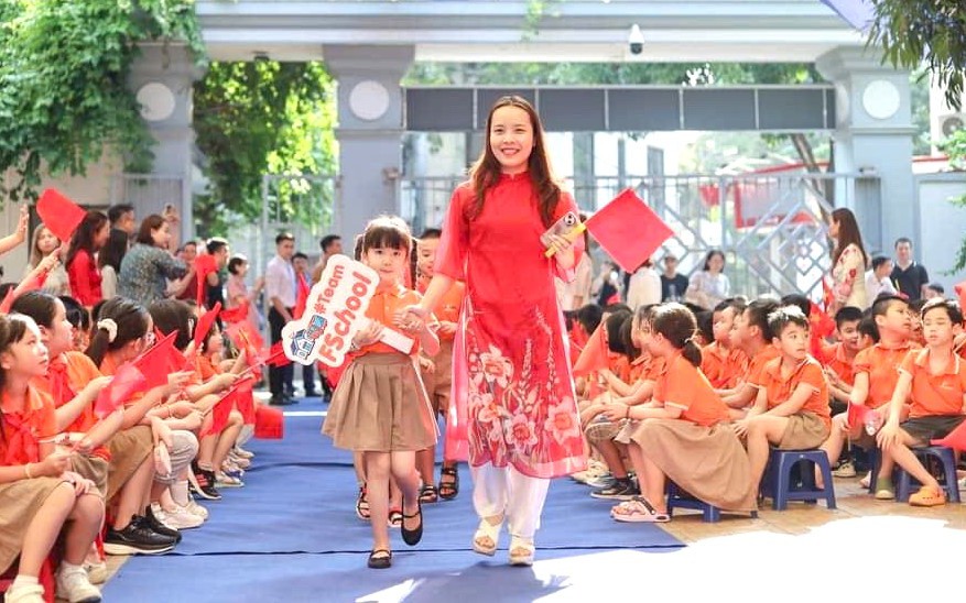Đ&aacute;nh gi&aacute; gi&aacute;o vi&ecirc;n theo KPI: Ranh giới giữa "hiệu suất l&agrave;m việc" v&agrave; "đặc th&ugrave; gi&aacute;o dục"? - Ảnh 3.