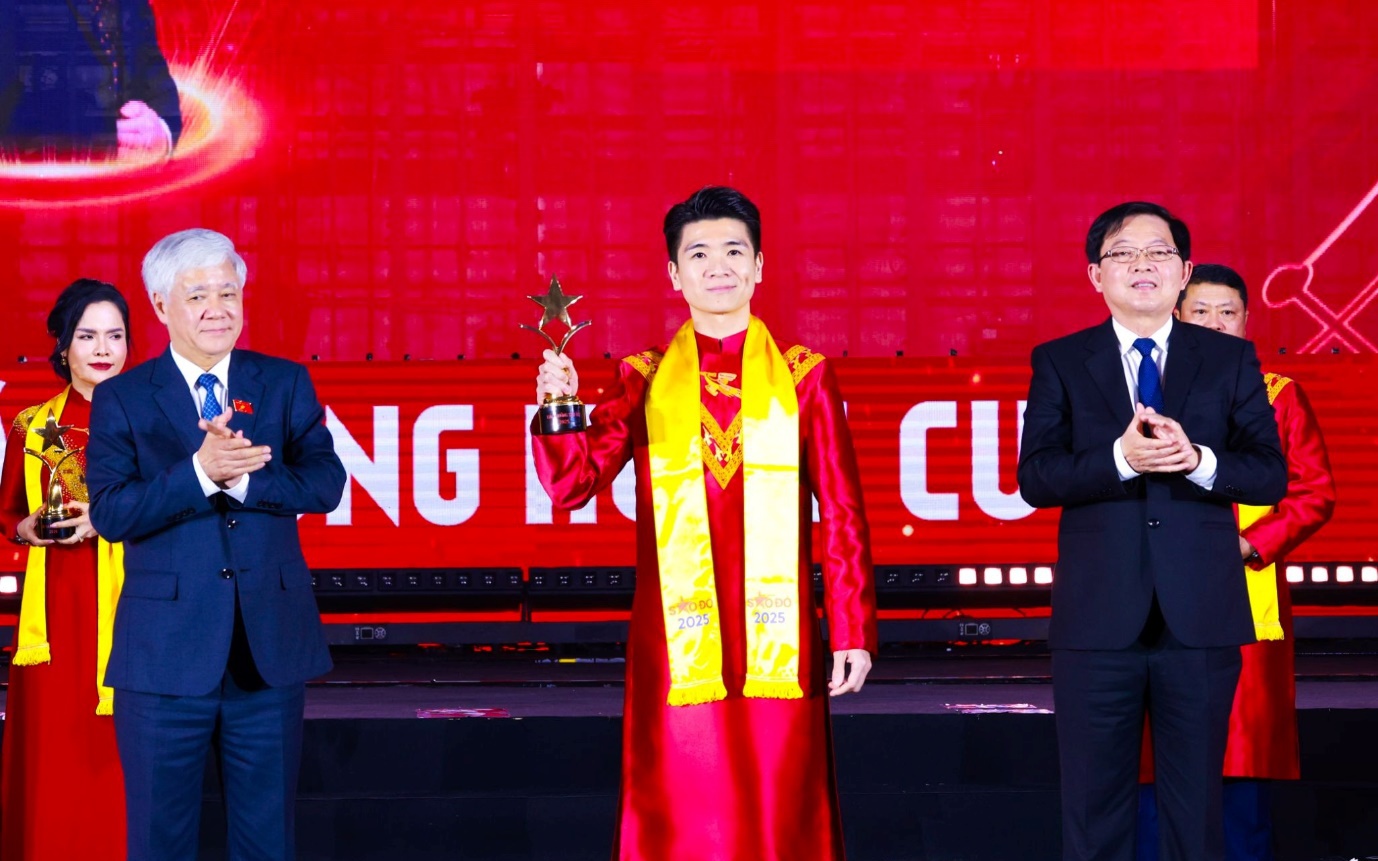 &Ocirc;ng Đỗ Quang Vinh: Hợp t&aacute;c với Huawei l&agrave; bước đi chiến lược - Ảnh 1.