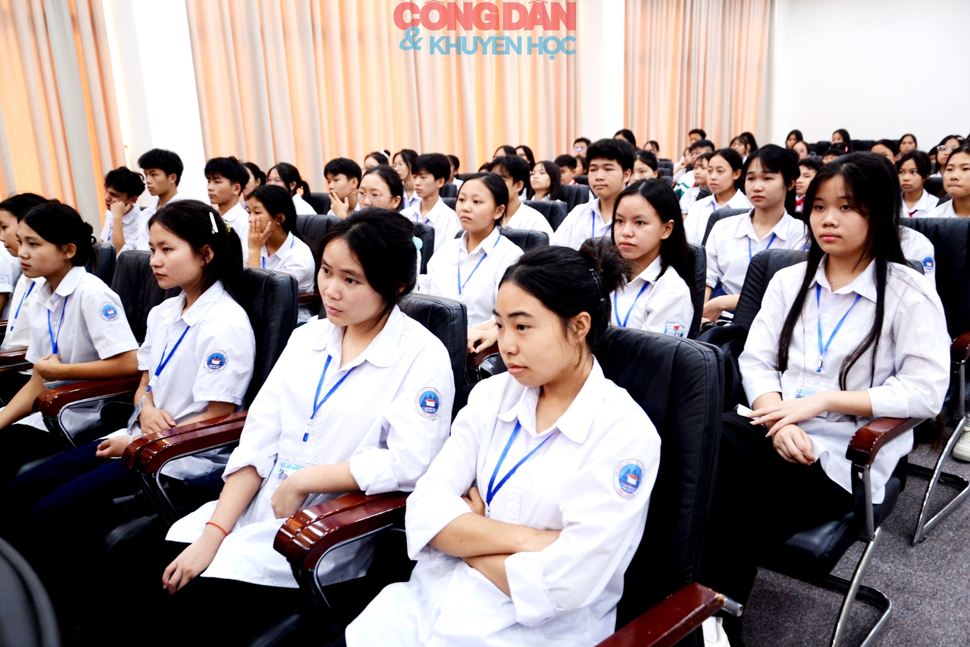 Lào Cai tổng kết 5 năm thực hiện đề án “Phát triển văn hóa đọc trong cộng đồng”- Ảnh 3. Lào Cai tổng kết 5 năm thực hiện đề án “Phát triển văn hóa đọc trong cộng đồng”- Ảnh 3.