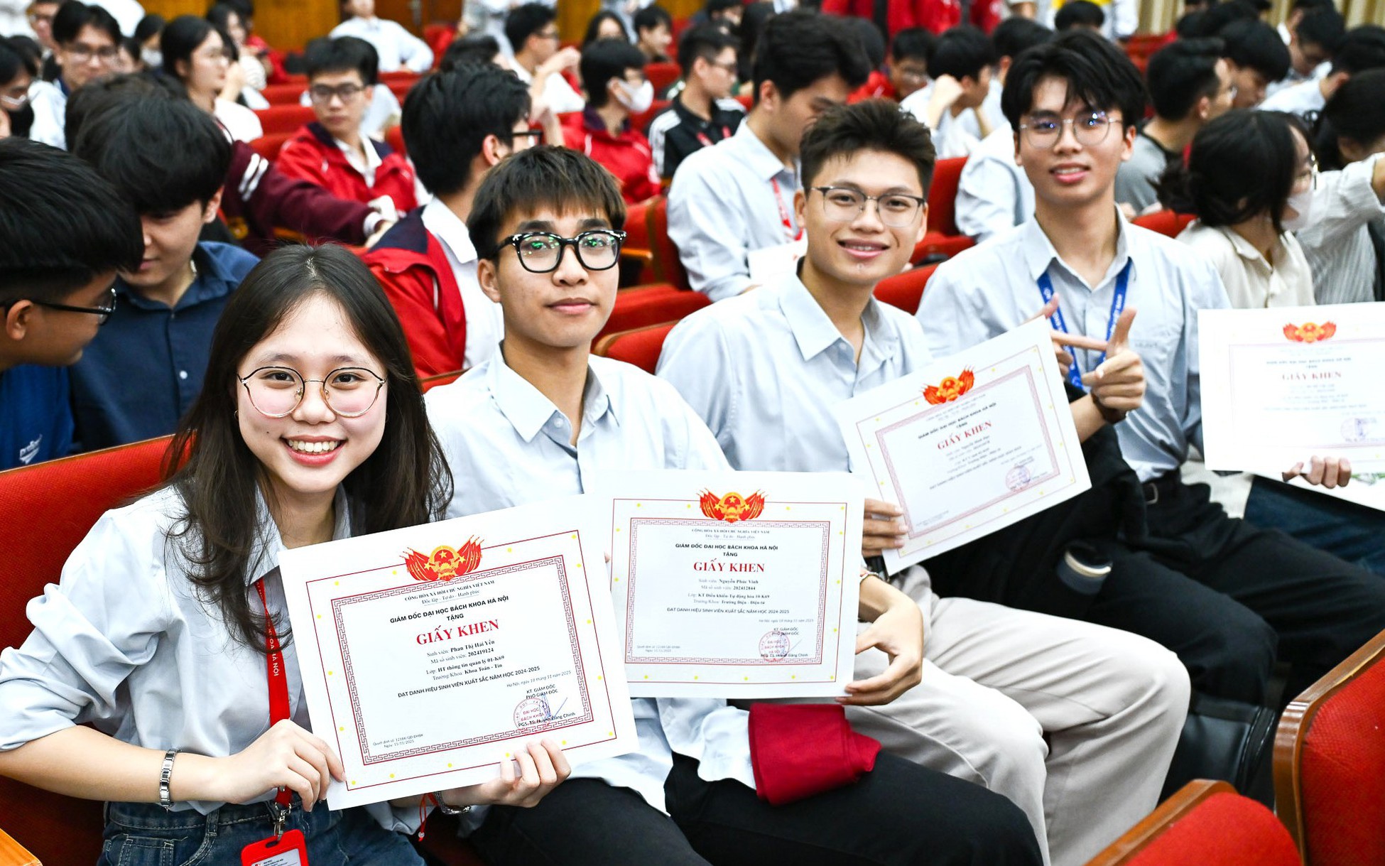 Sẵn s&agrave;ng cho kỳ thi ri&ecirc;ng của 2 trường đại học lớn nhất miền Bắc - Ảnh 4.