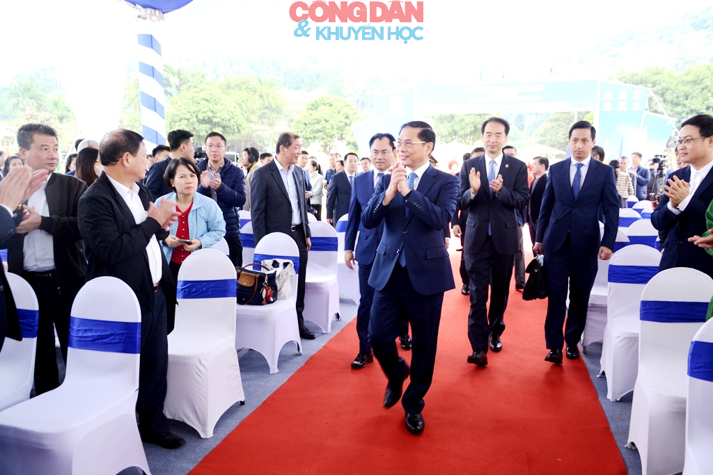 Khởi c&ocirc;ng x&acirc;y dựng tuyến đường sắt L&agrave;o Cai - H&agrave; Nội - Hải Ph&ograve;ng - Ảnh 1.