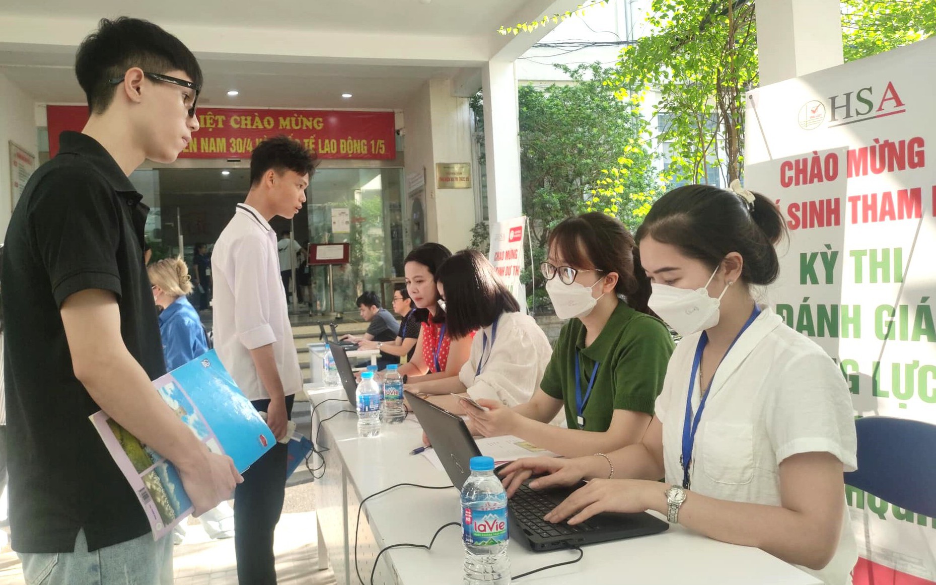 Sẵn s&agrave;ng cho kỳ thi ri&ecirc;ng của 2 trường đại học lớn nhất miền Bắc - Ảnh 2.