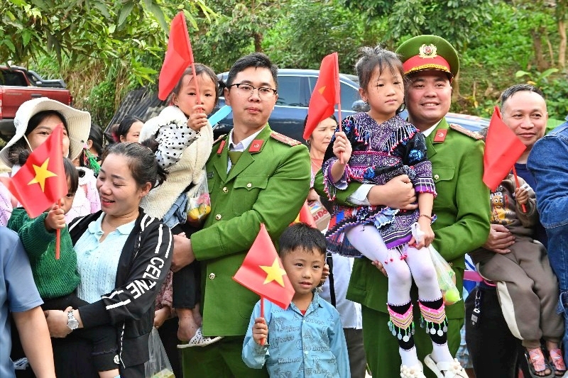 Chiến lược tăng cường thế nước - củng cố l&ograve;ng d&acirc;n - Ảnh 1.