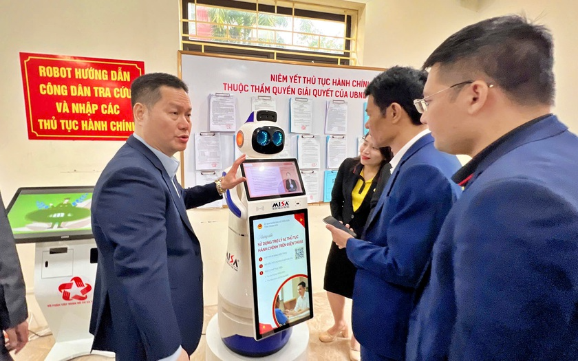 Chuyển đổi số: Ứng dụng công nghệ trong vận hành chính quyền địa phương hai cấp - Ảnh 1.