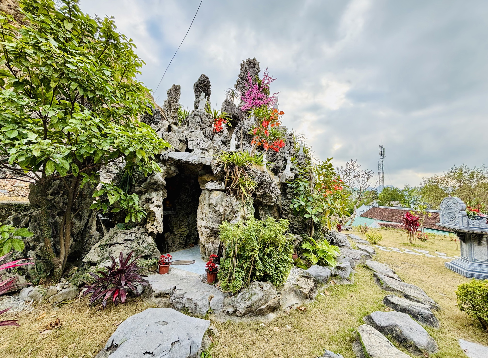 CHÙA THIÊN PHÚC KHƯƠNG ĐÌNH VỚI KHÔNG GIAN YÊN TĨNH GIỮA LÒNG ĐÔ THỊ