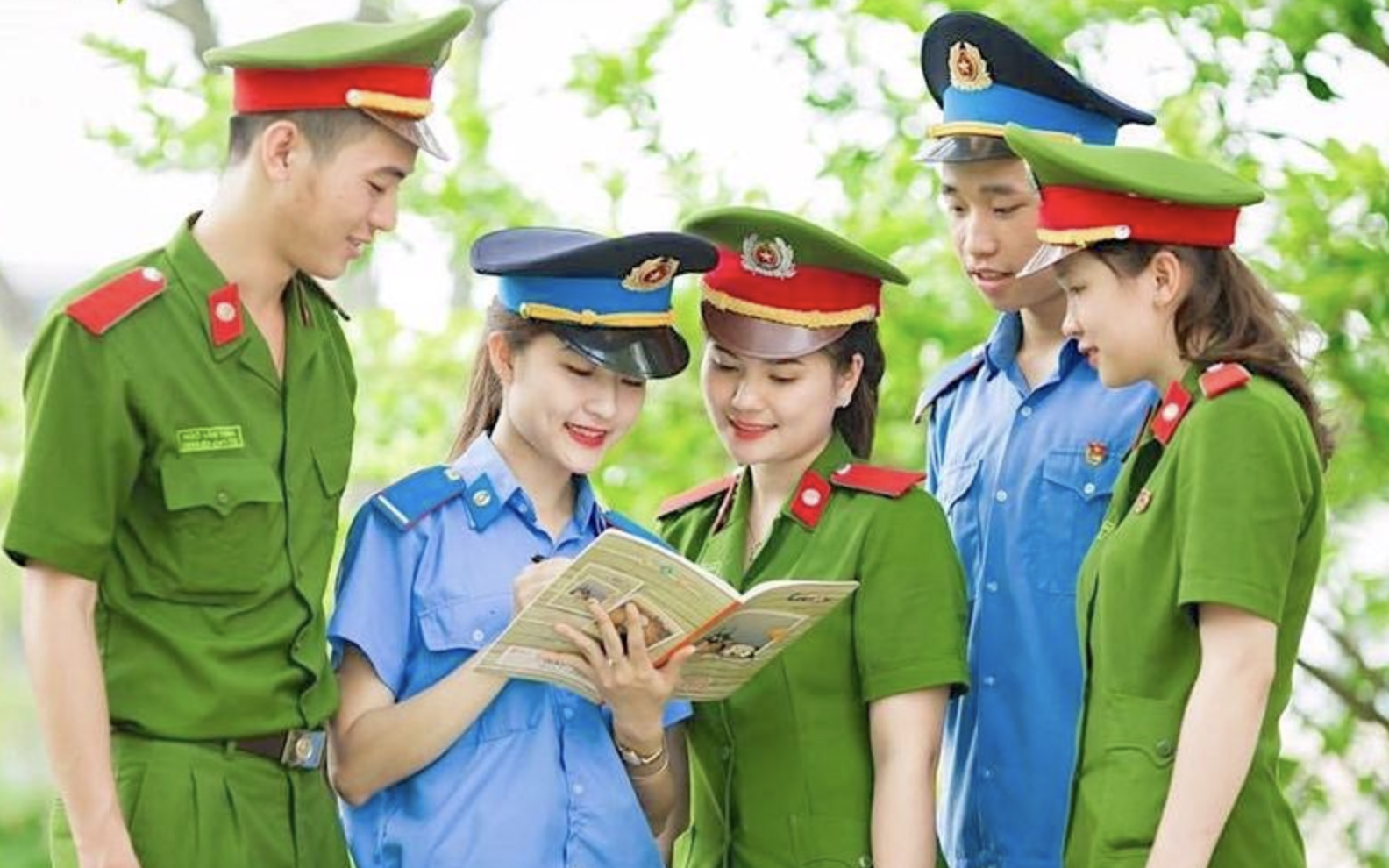 Lan tỏa phong trào “Học tập - rèn luyện tốt” tại Trường Cao đẳng Cảnh sát nhân dân I - Ảnh 2.