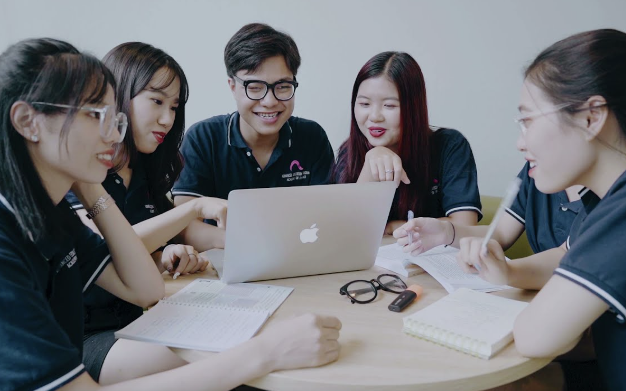 6 phương thức tuyển sinh của Trường Đại học Kinh tế, Đại học Quốc gia Hà Nội - Ảnh 2.