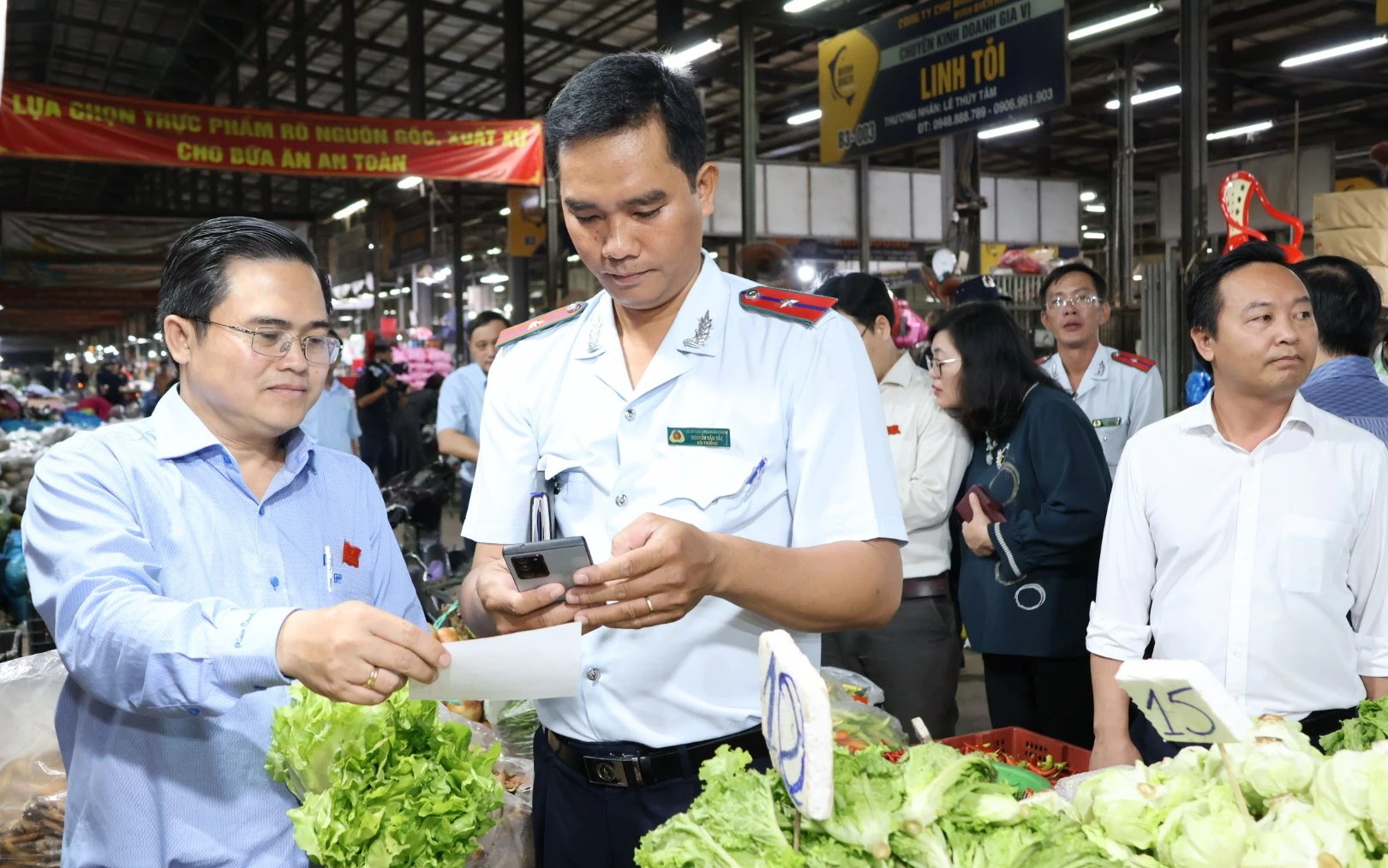 Bộ Y tế: Khẩn trương kiểm tra điều kiện sản xuất, quảng cáo viên kẹo rau củ Kera đang gây ồn ào mạng xã hội - Ảnh 2.