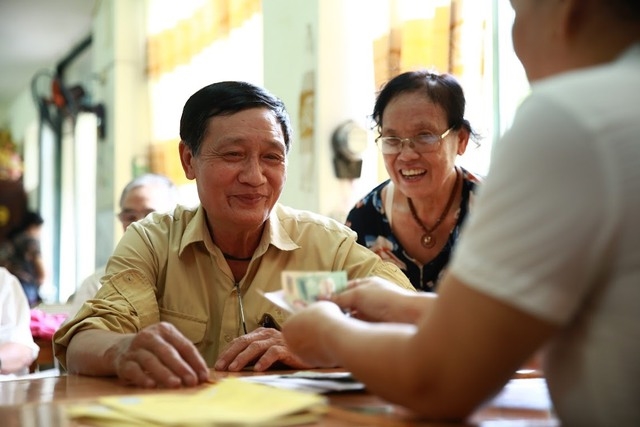 Không giải quyết nghỉ hưu trước tuổi cho công chức viên chức trong trường hợp nào - Ảnh 1.