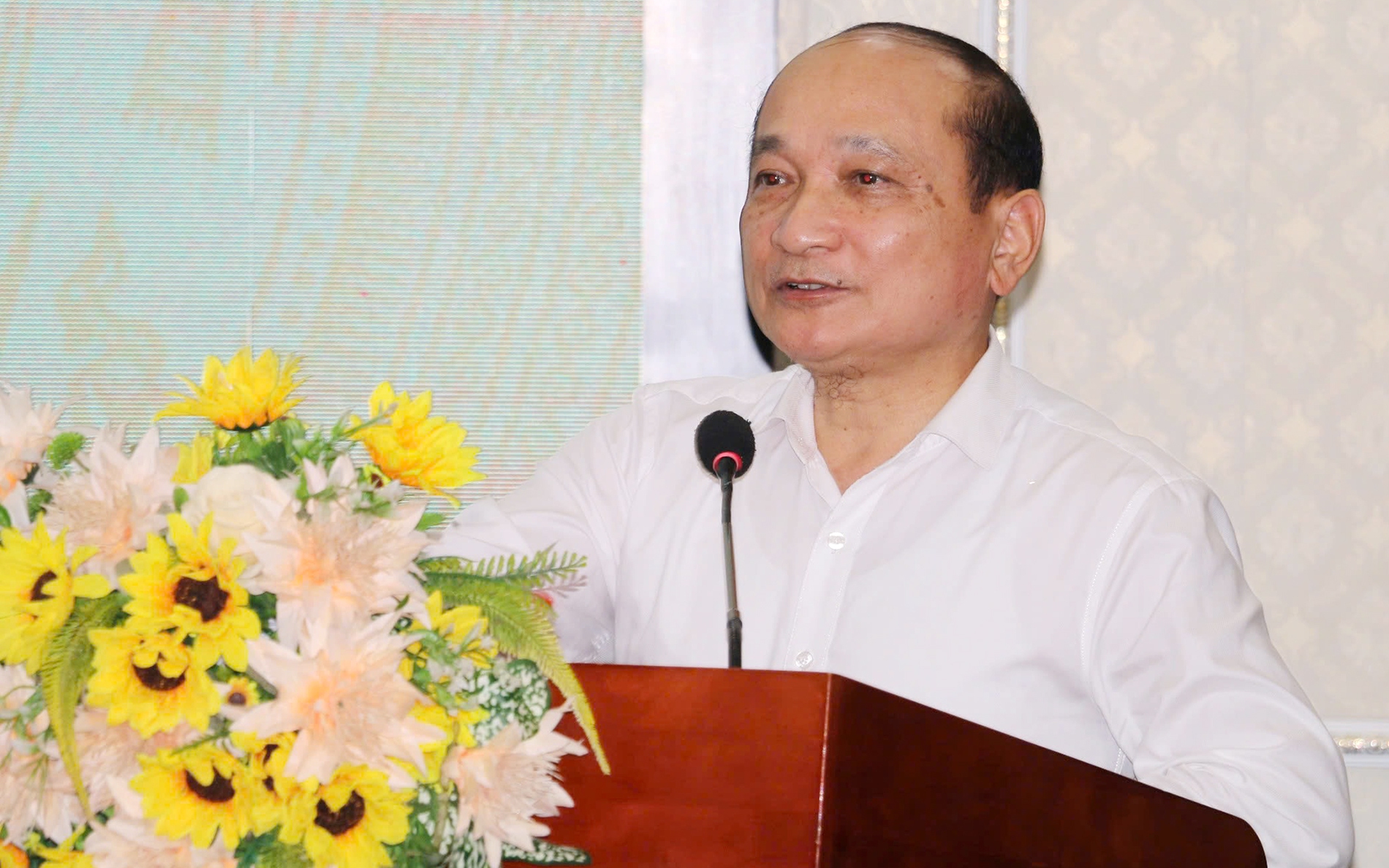 Tuyên dương 50 nông dân tiêu biểu phong trào khuyến học, khuyến tài tại Nghệ An - Ảnh 3.