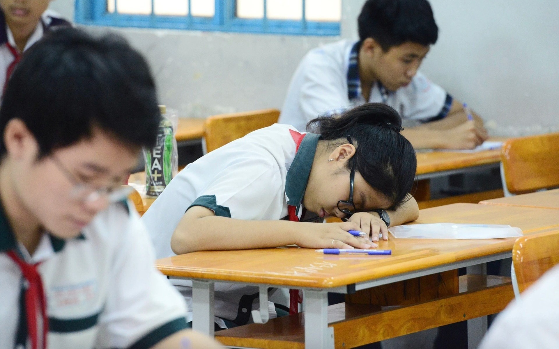 Quy định thời lượng dạy thêm cho học sinh chưa đạt yêu cầu khó giúp các em thoát yếu - Ảnh 1.