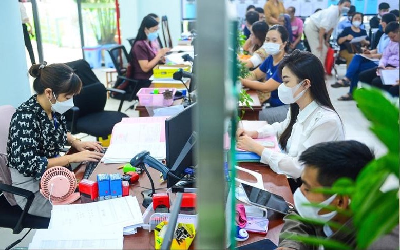 Vì sao giáo viên khó được đánh giá hoàn thành xuất sắc nhiệm vụ? - Ảnh 2.