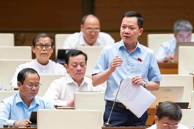 “Siết” trách nhiệm của người nổi tiếng trong hoạt động quảng cáo- Ảnh 2. “Siết” trách nhiệm của người nổi tiếng trong hoạt động quảng cáo- Ảnh 2.