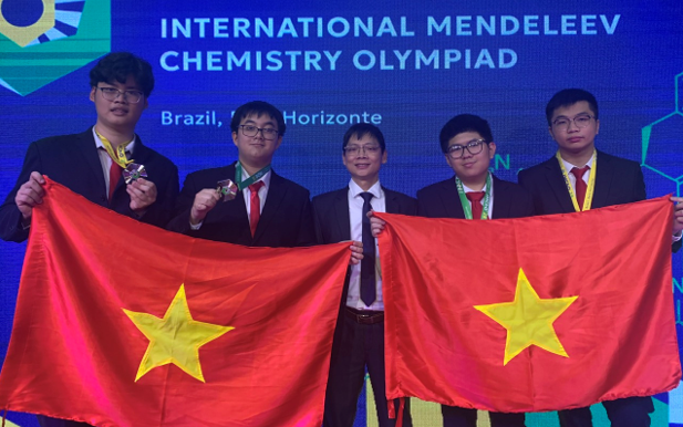 4/4 học sinh Việt Nam giành Huy chương Vàng Olympic Hóa học Quốc tế lần thứ 57 - Ảnh 2.