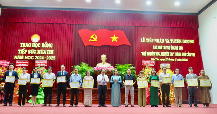 Gần 8,3 tỷ đồng tiếp sức học sinh hoàn cảnh khó khăn Cần Thơ vươn lên - Ảnh 1.