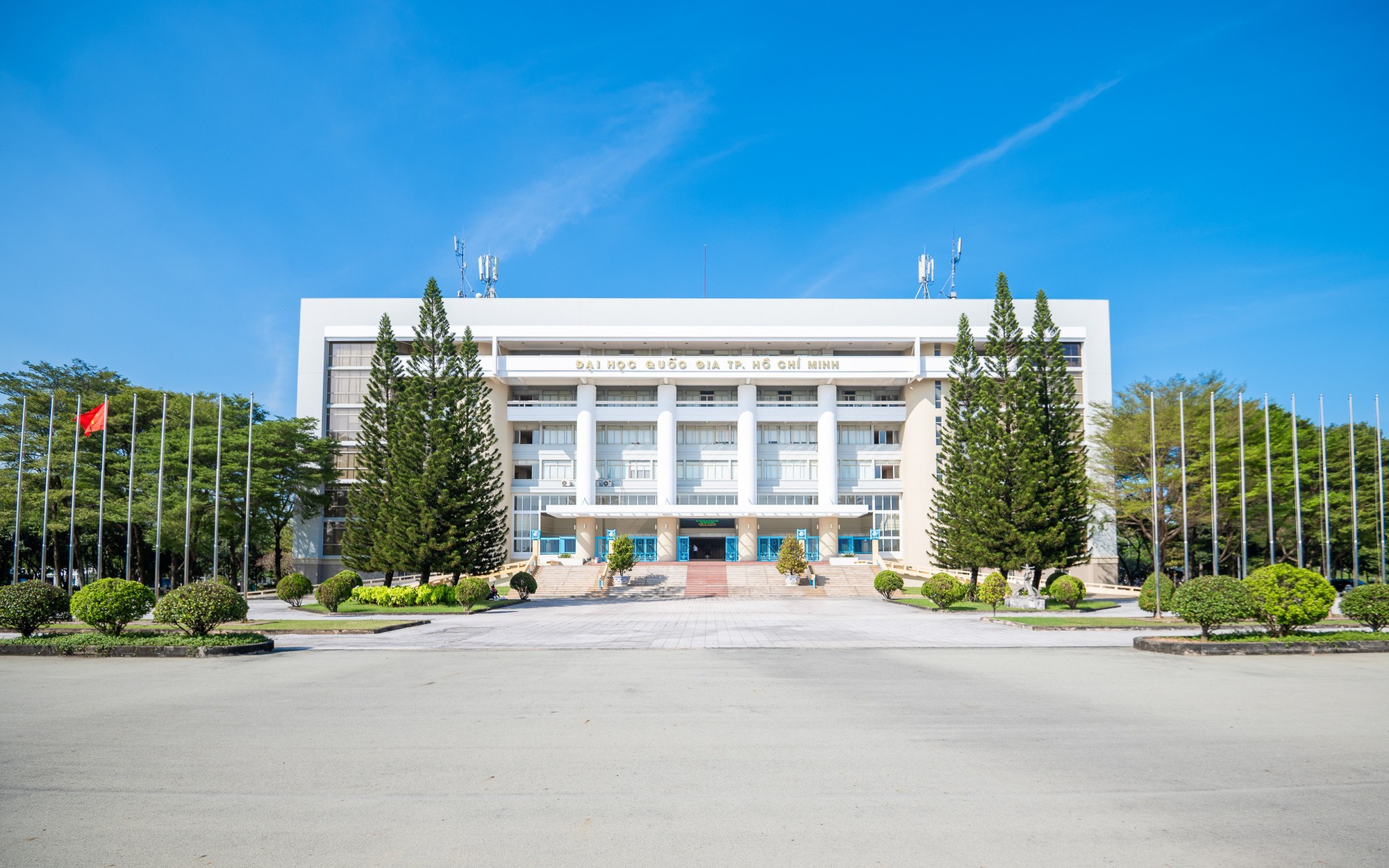 Đại học Quốc gia Th&agrave;nh phố Hồ Ch&iacute; Minh mời 68 gi&aacute;o sư thỉnh giảng ở nhiều lĩnh vực trọng điểm - Ảnh 2.