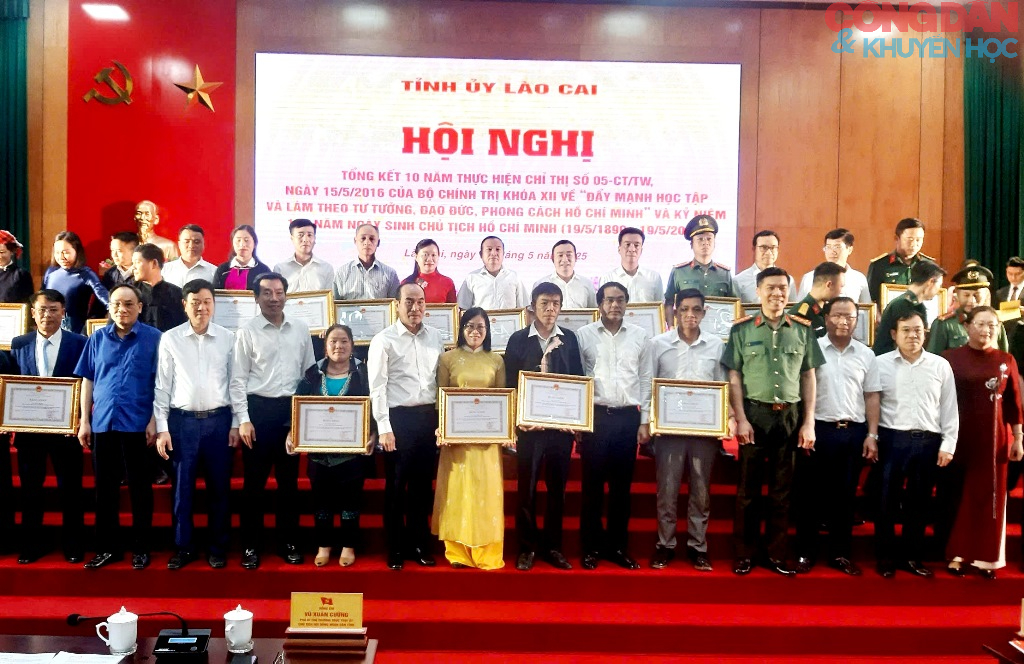 Nhiều cách làm hay, tấm gương đẹp trong học tập và làm theo tư tưởng, đạo đức, phong cách Hồ Chí Minh ở Lào Cai - Ảnh 6.