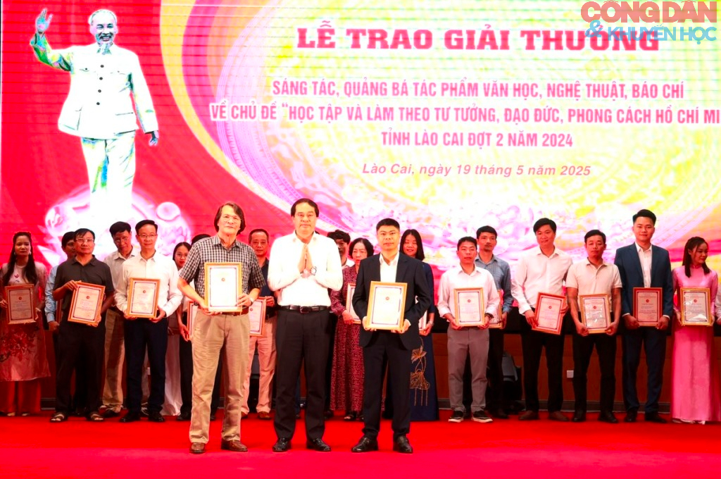 Nhiều cách làm hay, tấm gương đẹp trong học tập và làm theo tư tưởng, đạo đức, phong cách Hồ Chí Minh ở Lào Cai - Ảnh 7.