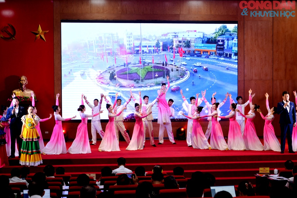 Nhiều cách làm hay, tấm gương đẹp trong học tập và làm theo tư tưởng, đạo đức, phong cách Hồ Chí Minh ở Lào Cai - Ảnh 9.