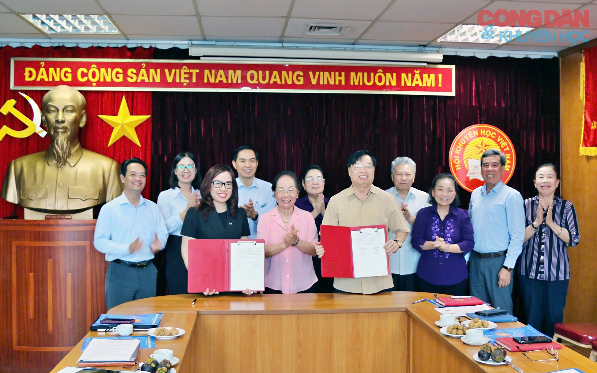 Hội Khuyến học Việt Nam ký biên bản ghi nhớ hợp tác với Trường Đại học Mở Hà Nội - Ảnh 5.