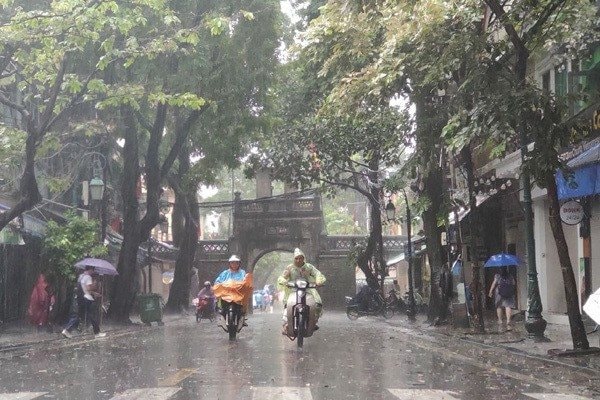 Mưa lớn do không khí lạnh có thể gây ngập úng tại nhiều tỉnh thành- Ảnh 1. Mưa lớn do không khí lạnh có thể gây ngập úng tại nhiều tỉnh thành- Ảnh 1.
