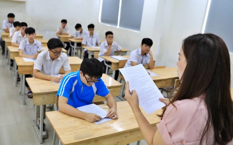 Hà Nội công bố điểm thi và điểm chuẩn lớp 10 cùng ngày - Ảnh 1.