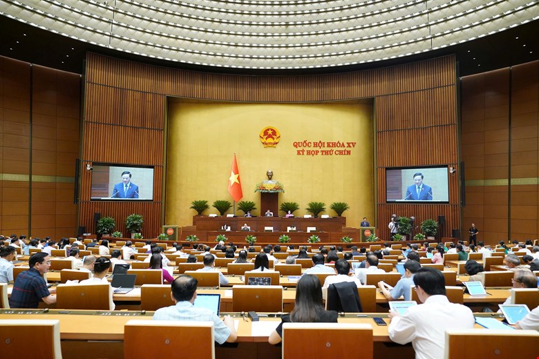 Quốc hội nghe tờ trình dự thảo Nghị quyết của Quốc hội sửa đổi, bổ sung một số điều của Hiến pháp năm 2013 - Ảnh 1.