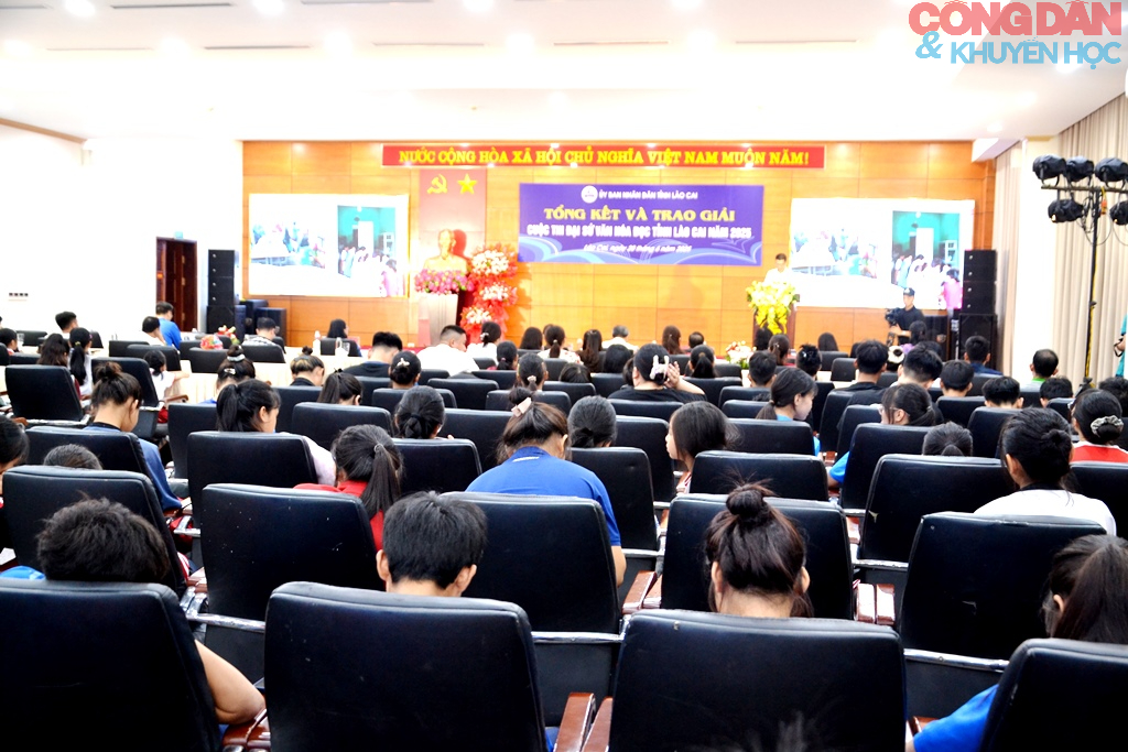 Lào Cai trao giải “Đại sứ văn hóa đọc” năm 2025 - Ảnh 2.