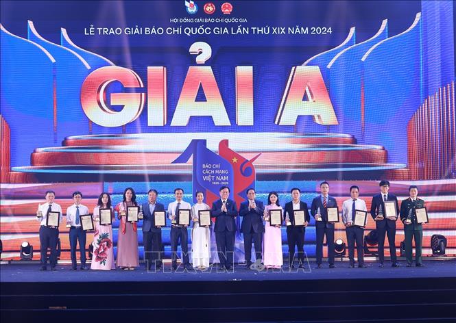 Giải Báo chí Quốc gia lần thứ 19 vinh danh 128 tác phẩm báo chí xuất sắc - Ảnh 4.