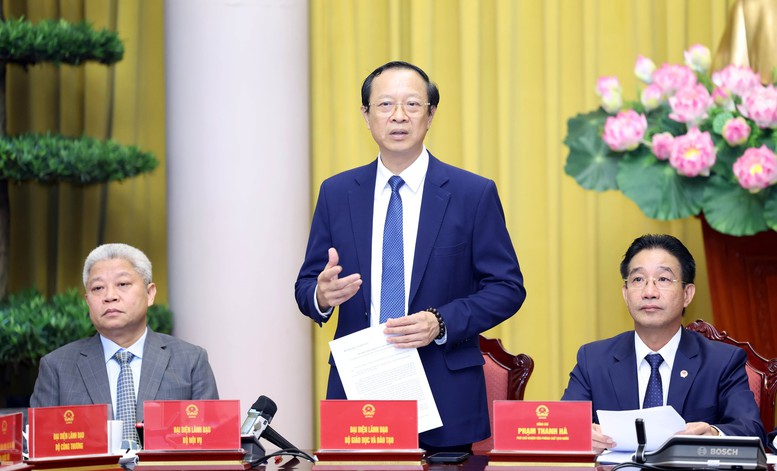 Công bố Luật Nhà giáo cùng 8 luật khác - Ảnh 3.