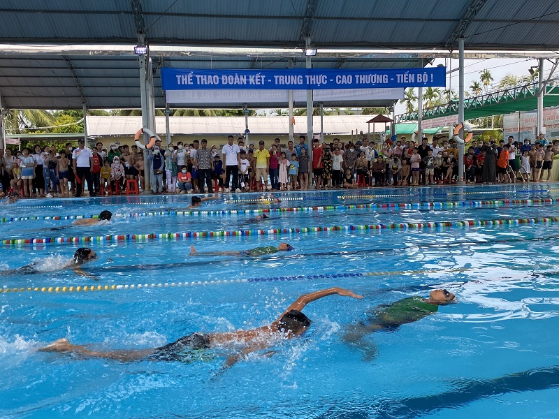 Hải Phòng: Gần 400 vận động viên tham dự Giải bơi thiếu niên, nhi đồng và bơi cứu đuối - Ảnh 2.