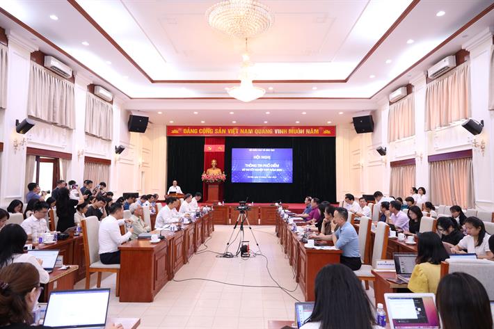 Thi tốt nghiệp Trung học phổ thông năm 2025 có 654 điểm 10 - Ảnh 1.
