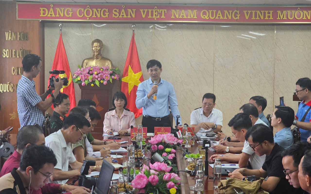 Hà Nội hỗ trợ điều kiện tổ chức tang lễ chu đáo cho các nạn nhân vụ lật tàu ở Vịnh Hạ Long - Ảnh 2.