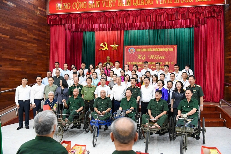 Bài viết của Tổng Bí thư Tô Lâm: "UỐNG NƯỚC NHỚ NGUỒN" - Ảnh 1.