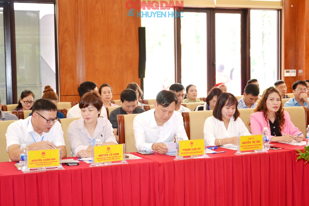 Hội thảo ứng dụng công nghệ cao phát triển nông nghiệp gắn với du lịch xanh bền vững ở phường Sa Pa - Ảnh 5.