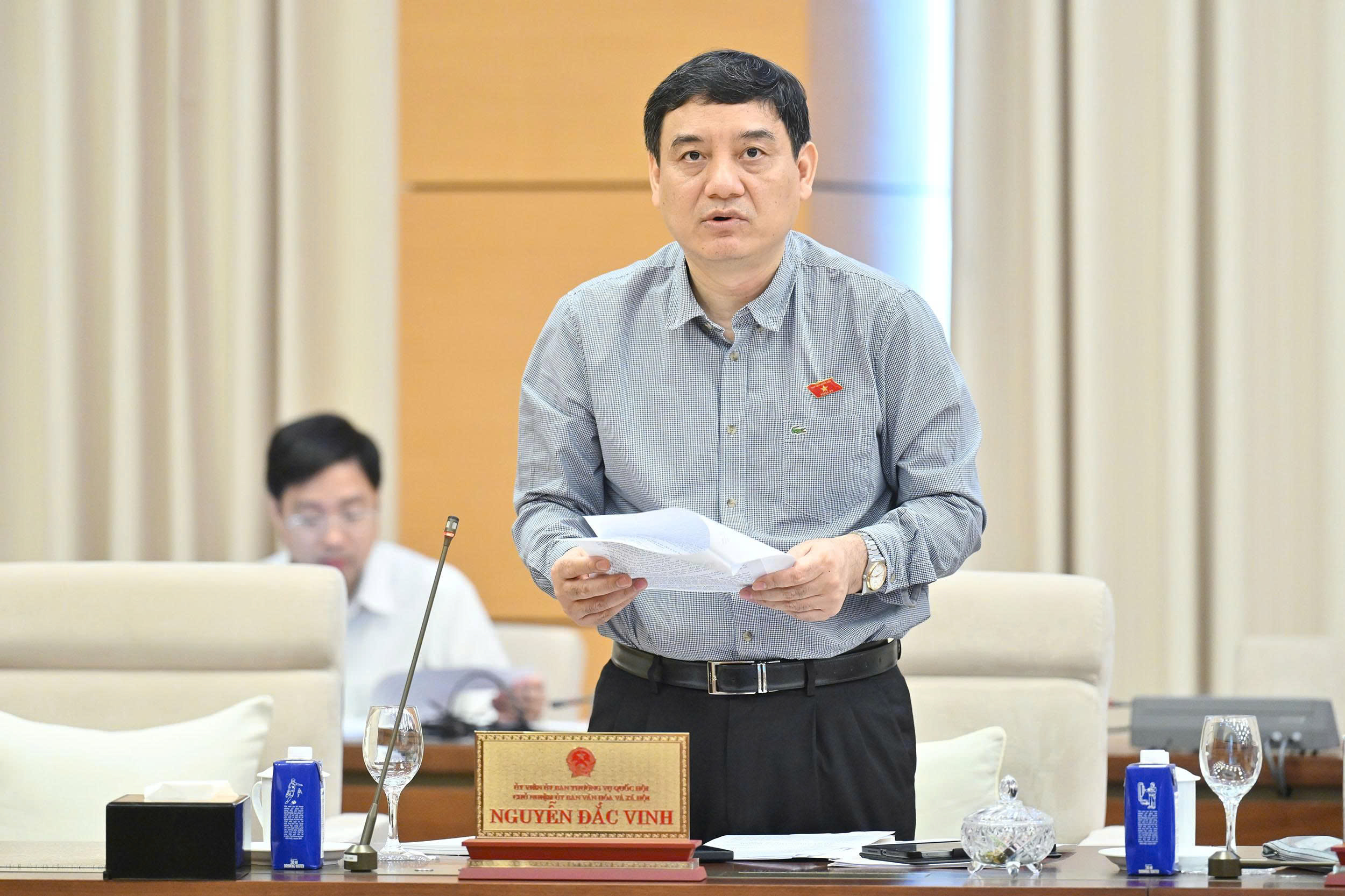 Đề nghị nghiên cứu có bộ sách giáo khoa dùng chung - Ảnh 3.