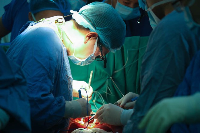 Việt Nam lần đầu thành công ghép đồng thời tim - phổi cho người bệnh suy đa tạng- Ảnh 1. Việt Nam lần đầu thành công ghép đồng thời tim - phổi cho người bệnh suy đa tạng- Ảnh 1.