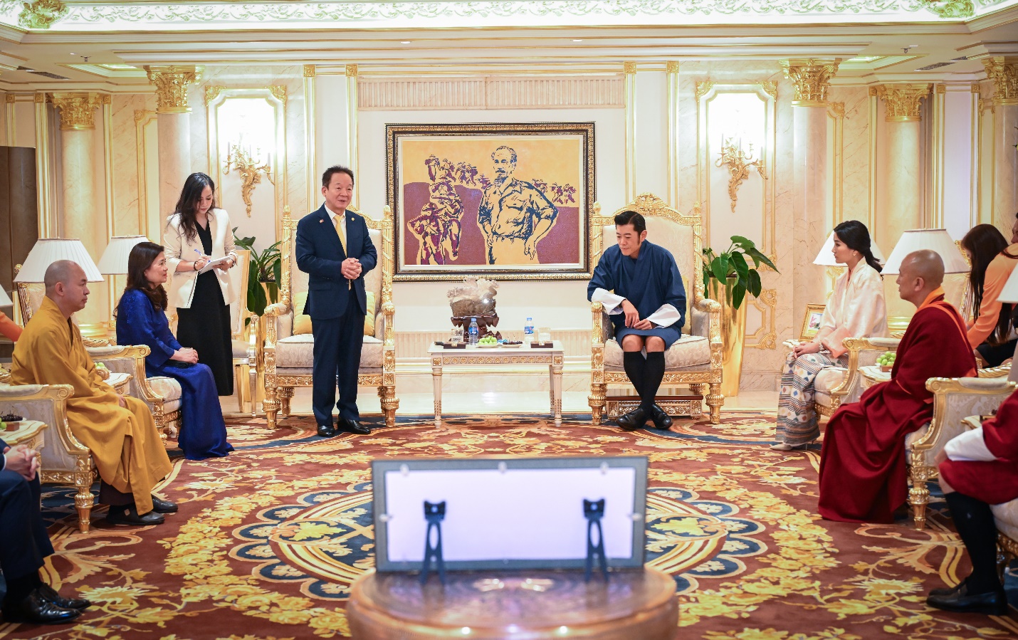 Quốc vương Bhutan và Hoàng hậu tới thăm Tập đoàn T&T Group- Ảnh 2.