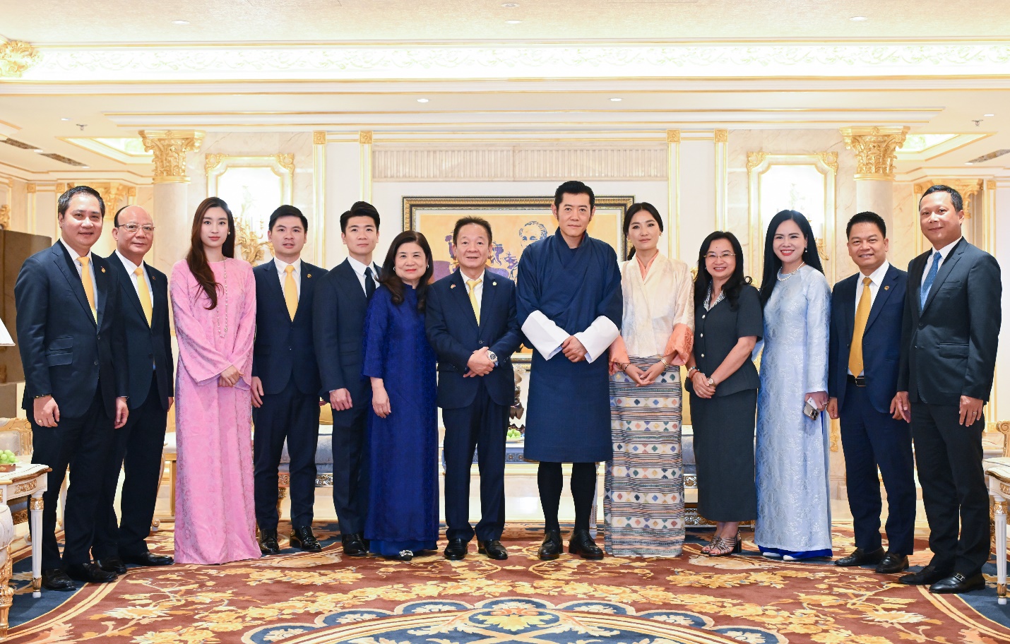 Quốc vương Bhutan và Hoàng hậu tới thăm Tập đoàn T&T Group- Ảnh 3.