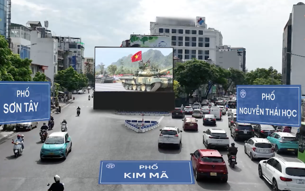 H&agrave; Nội vừa c&oacute; hệ thống cảnh b&aacute;o giao th&ocirc;ng LED hiện đại - Ảnh 1.