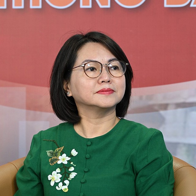 Bắt tạm giam Cục trưởng và một số cán bộ Cục An toàn thực phẩm (Bộ Y tế) về tội “Nhận hối lộ” - Ảnh 1.