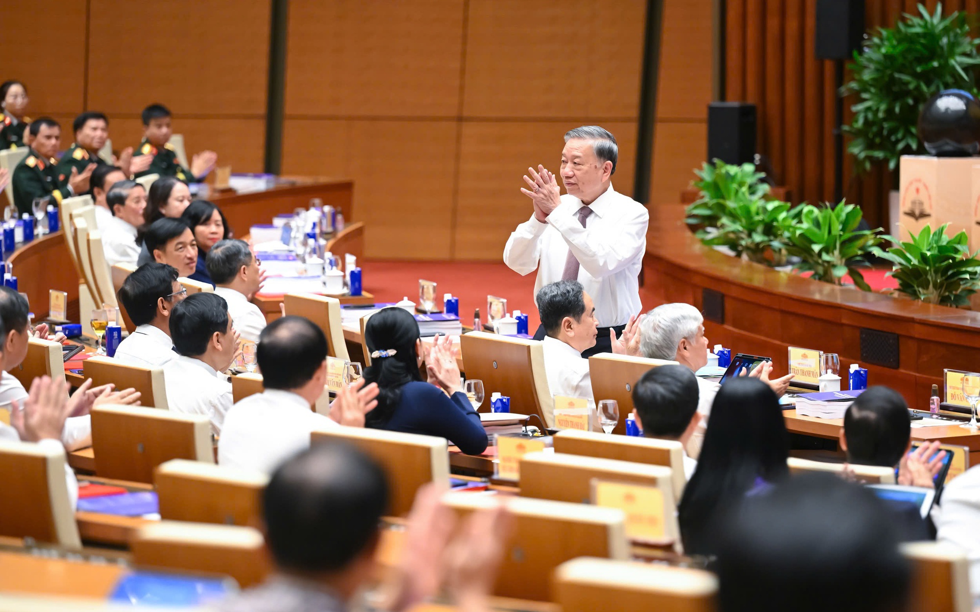 Tổng Bí thư Tô Lâm: Biến “Bình dân học vụ số” thành phong trào cách mạng sâu rộng của toàn Đảng, toàn dân - Ảnh 3.