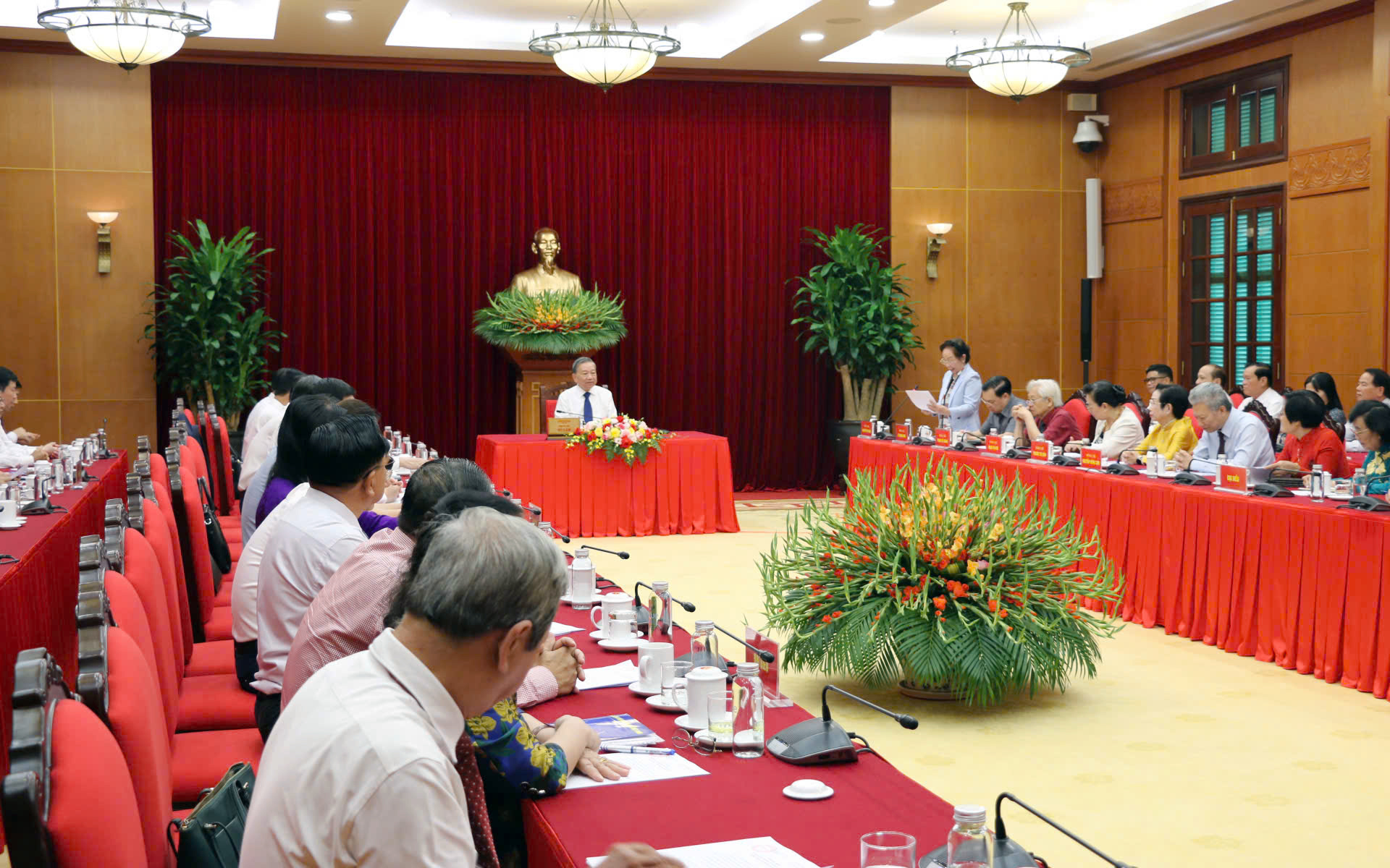 Tổng Bí thư Tô Lâm gặp mặt Ban Thường vụ Trung ương Hội Khuyến học Việt Nam - Ảnh 11.