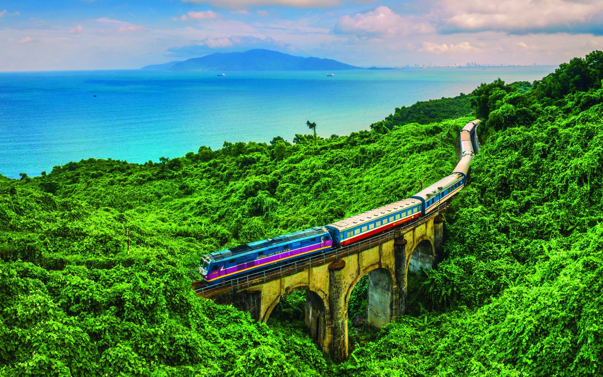 Mở b&aacute;n v&eacute; t&agrave;u h&egrave; 2026 từ 10/4: Lịch chạy t&agrave;u từ 15/5 đến 16/8 - Ảnh 1.