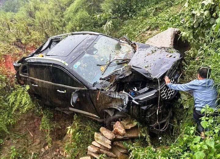 Bão số 10 gây mưa lớn tại Lào Cai, làm 1 người mất tích, thiệt hại hàng trăm ngôi nhà- Ảnh 7.