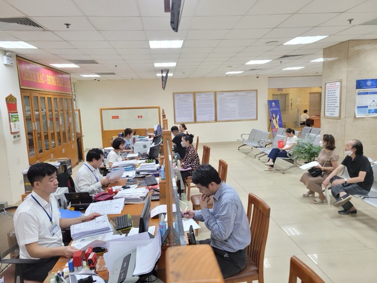Thông tin mới về triển khai, vận hành mô hình chính quyền địa phương 02 cấp: Gần 95 nghìn người nghỉ việc - Ảnh 1.